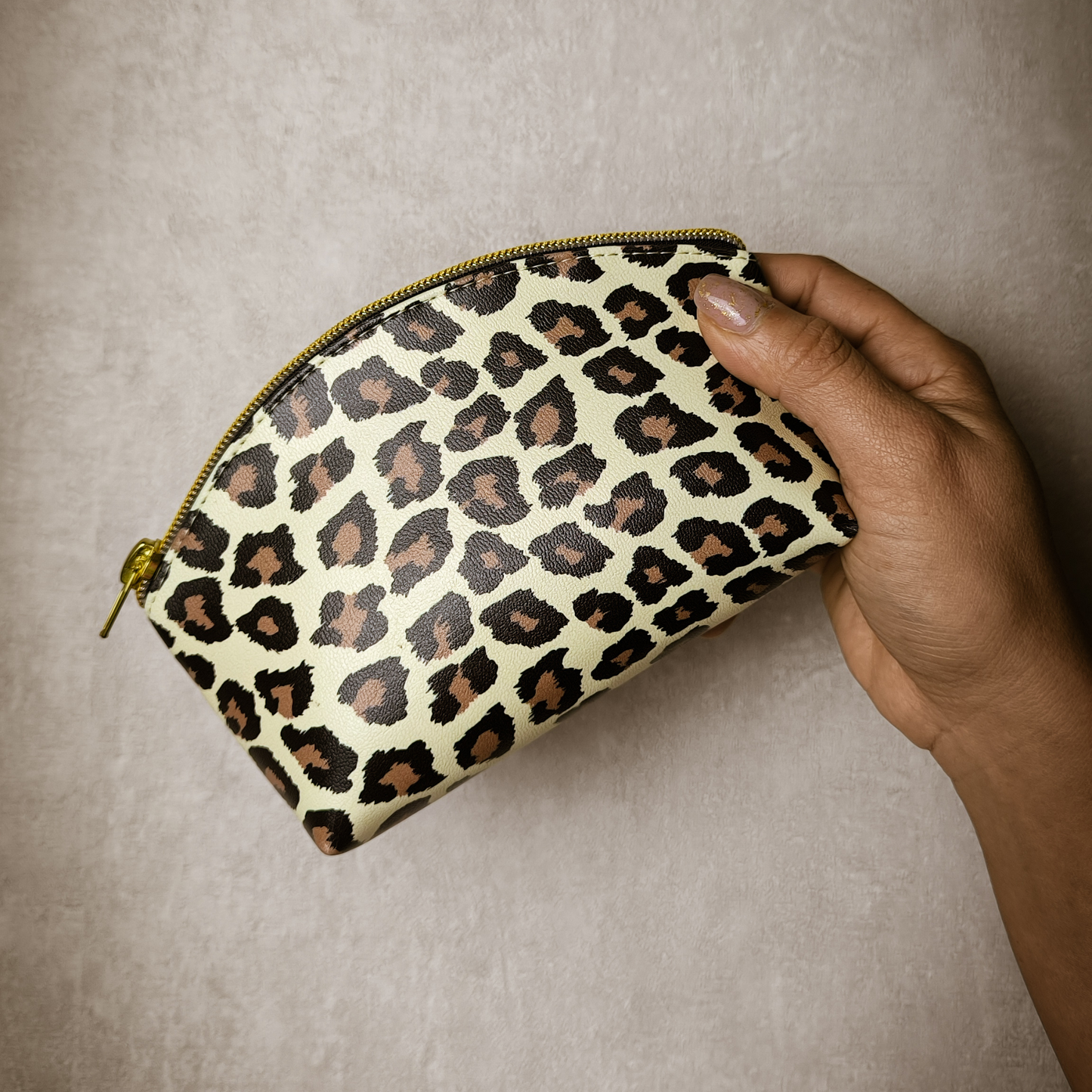 Necessaire Redonda Onça